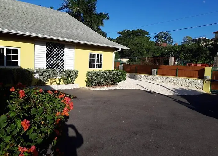 3 Bdr #2 At Ramparts Near Sangster Airport Apartment