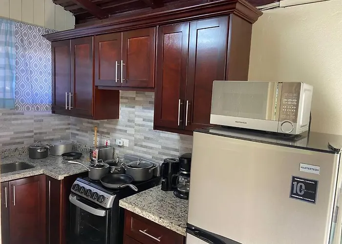 3 Bdr #2 At Ramparts Near Sangster Airport Apartment
